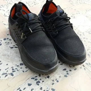 کفش کتونی در حد نو 2