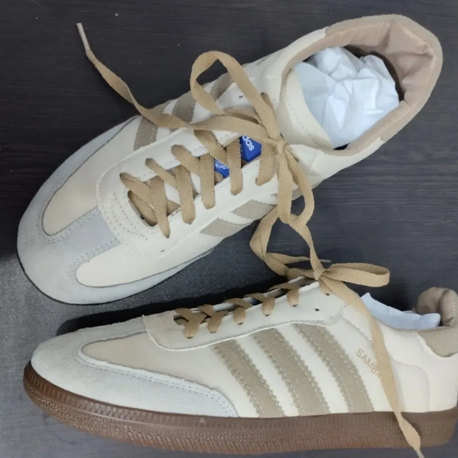 کفش سامبا کرمی