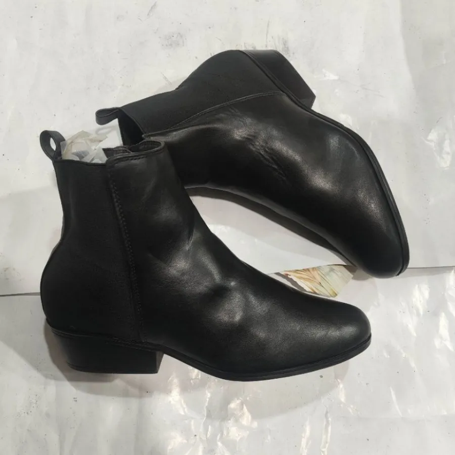 بوت زنانه اورجینال