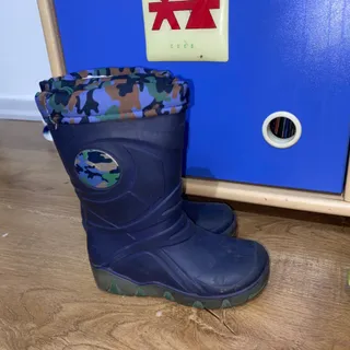 رین بوت لوپیلو