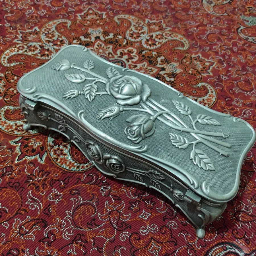 جا کاردی جا قاشقی پیوتر