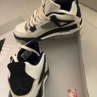 کتونی جردن 4