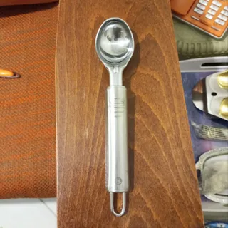 قاشق اسکوپ بستنی