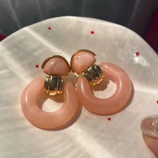 گوشواره مرمر صورتی