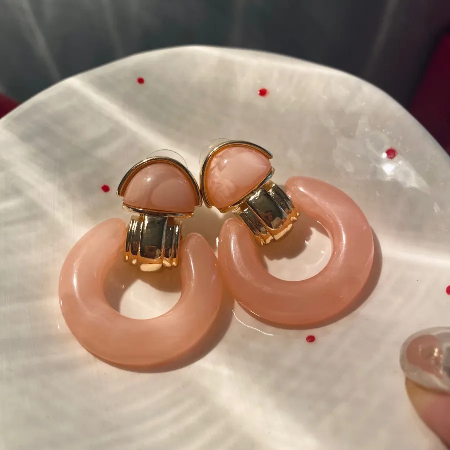 گوشواره مرمر صورتی