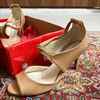 پاشنه بلند سایز 38