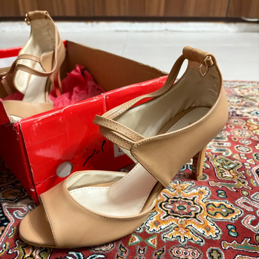 پاشنه بلند سایز 38