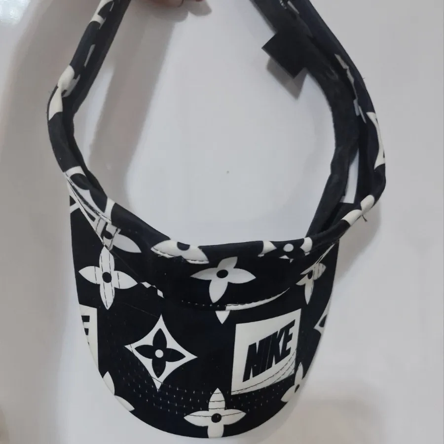 کلاه لویی ویتون