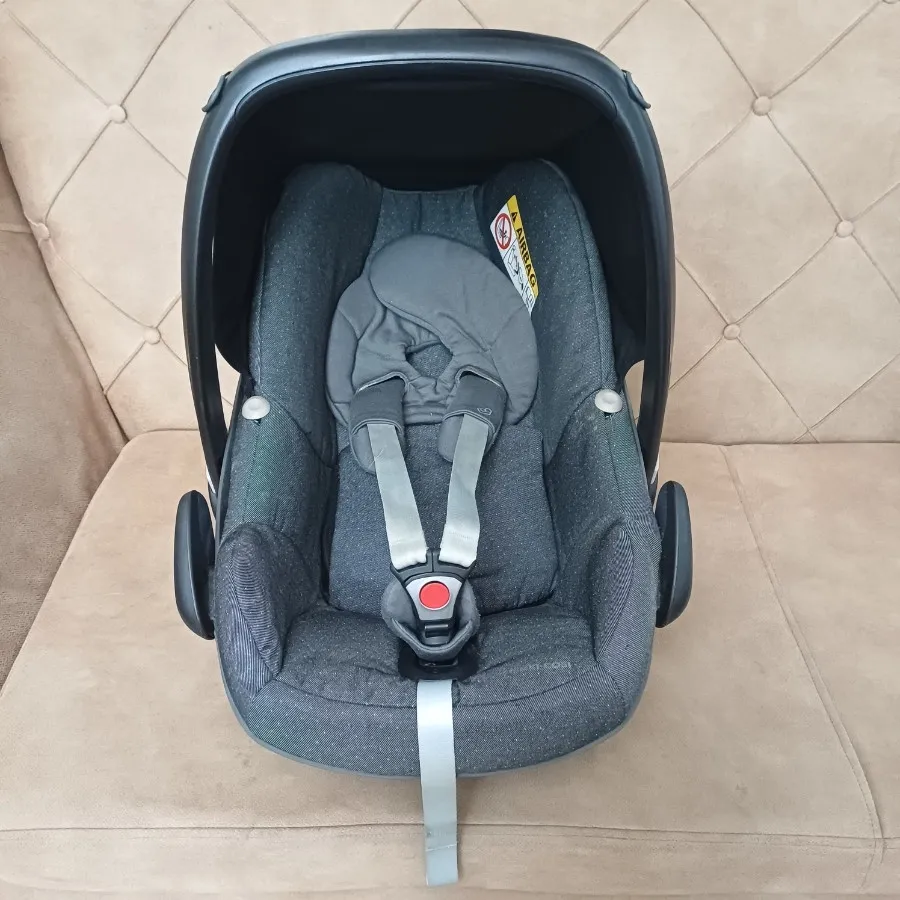 کریر و صندلی ماشین