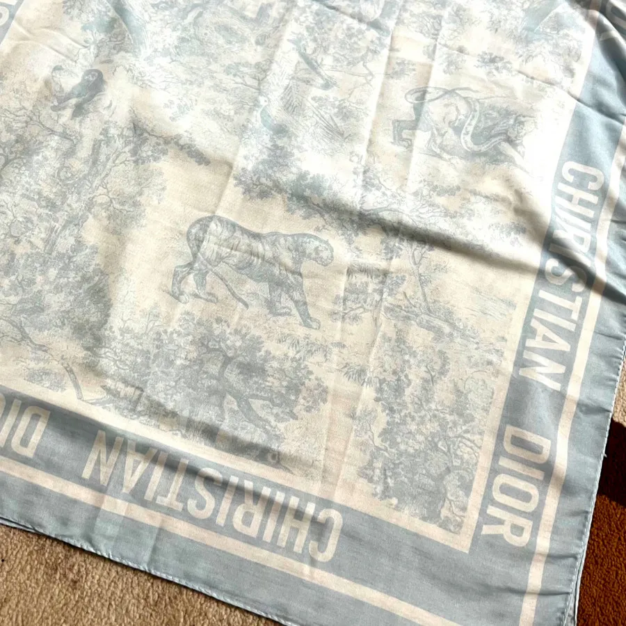 شال مارک دیور