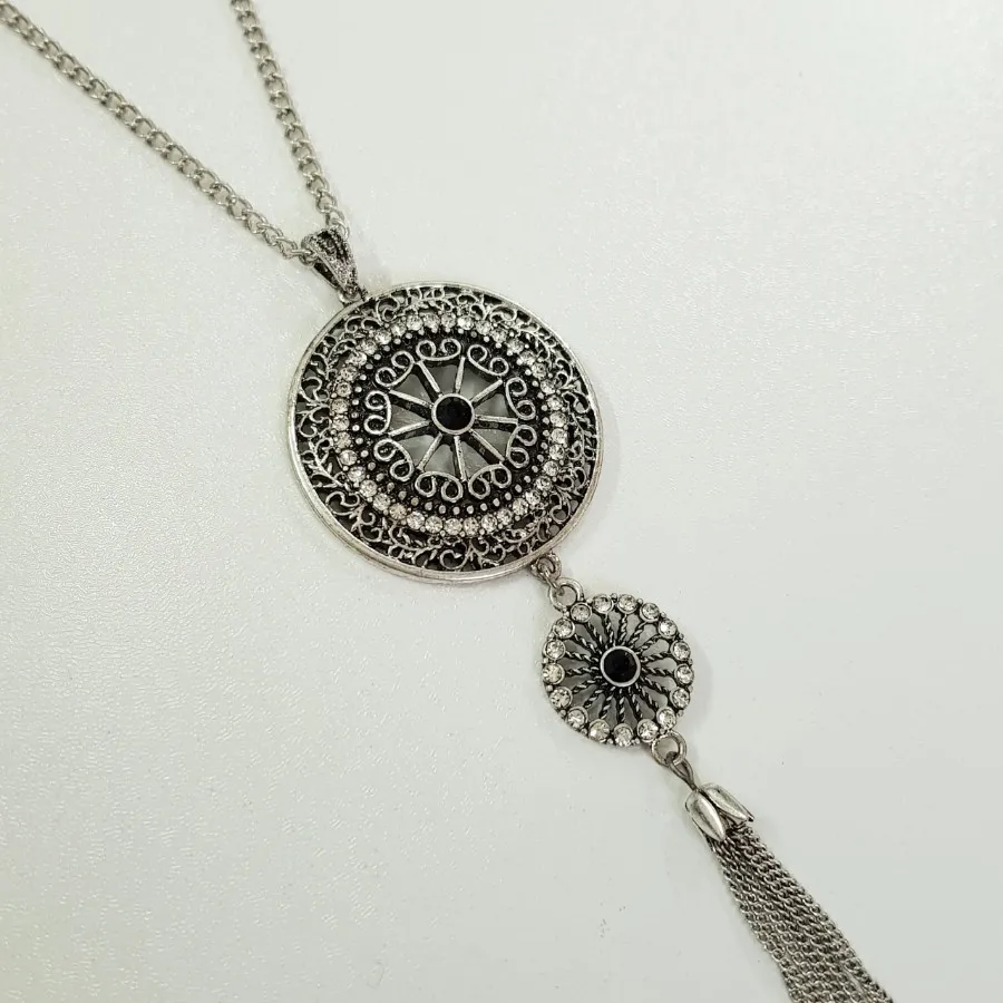 رولباسی سنتی سیاه قلم