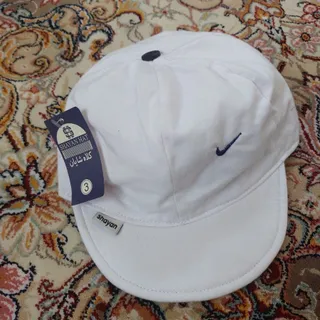 کلاه سفید بچگانه