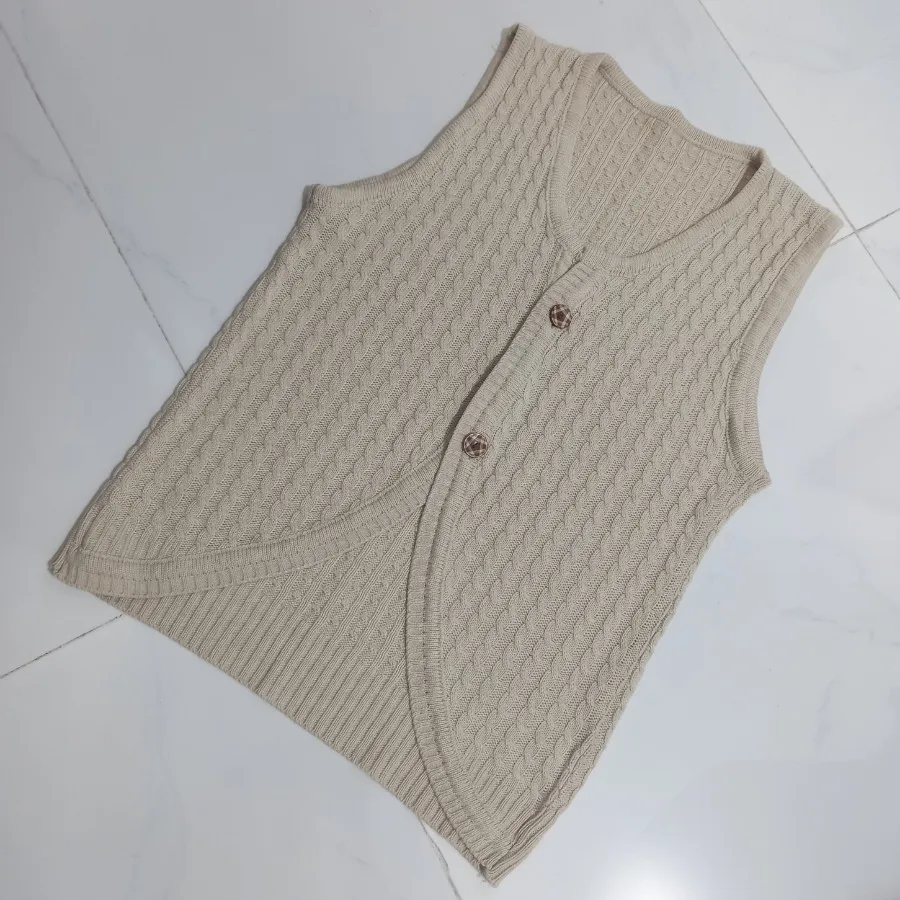 جلیقه یا وست بافت