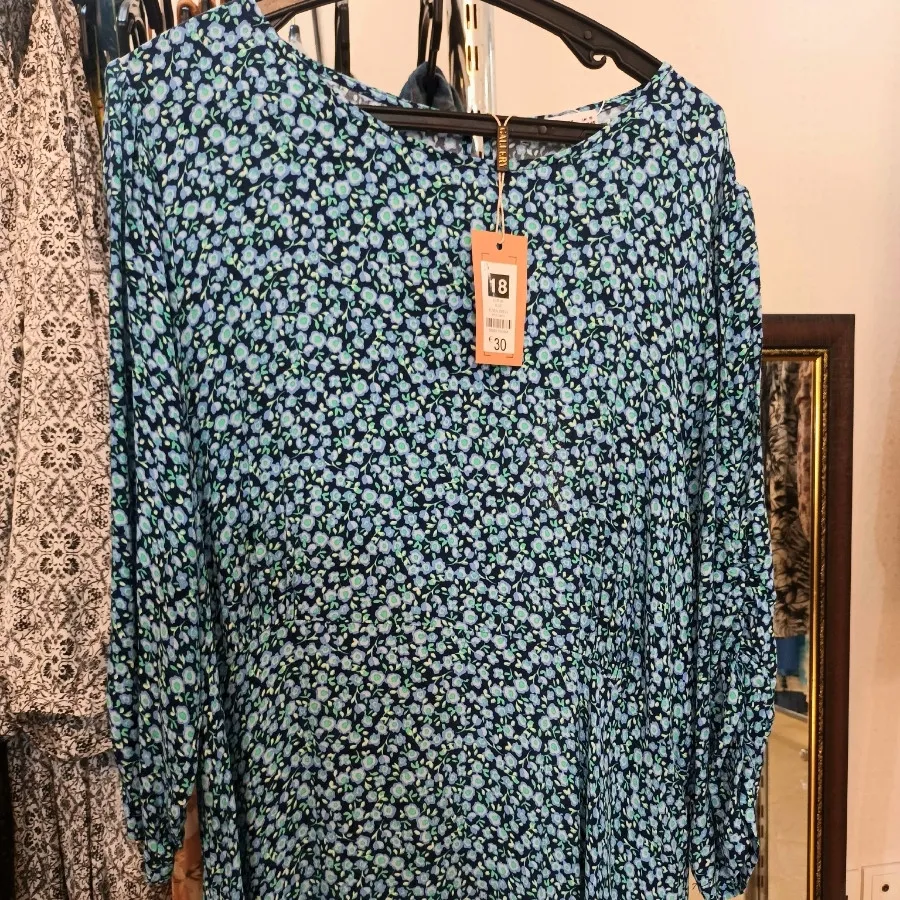 پیراهن زنانه