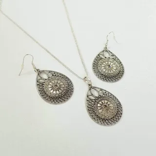 نیم ست گردنبند گوشواره