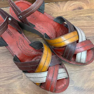 صندل چرم سایز 39