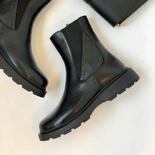 نیمبوت زنانه