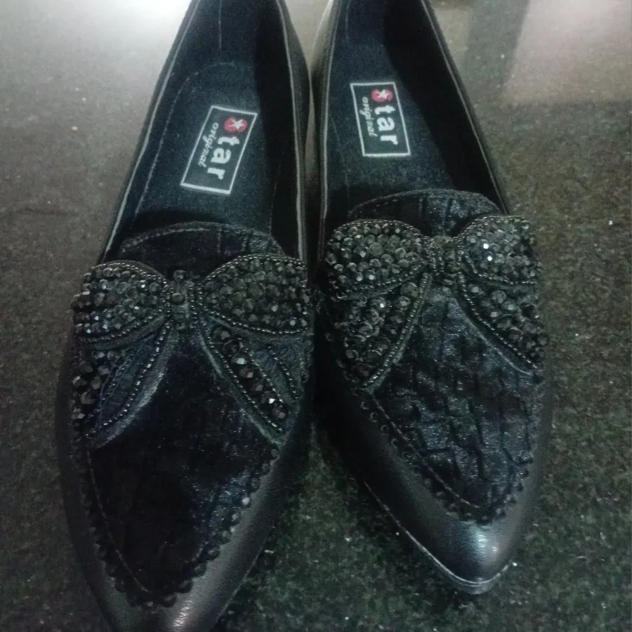 کفش پروانه ای