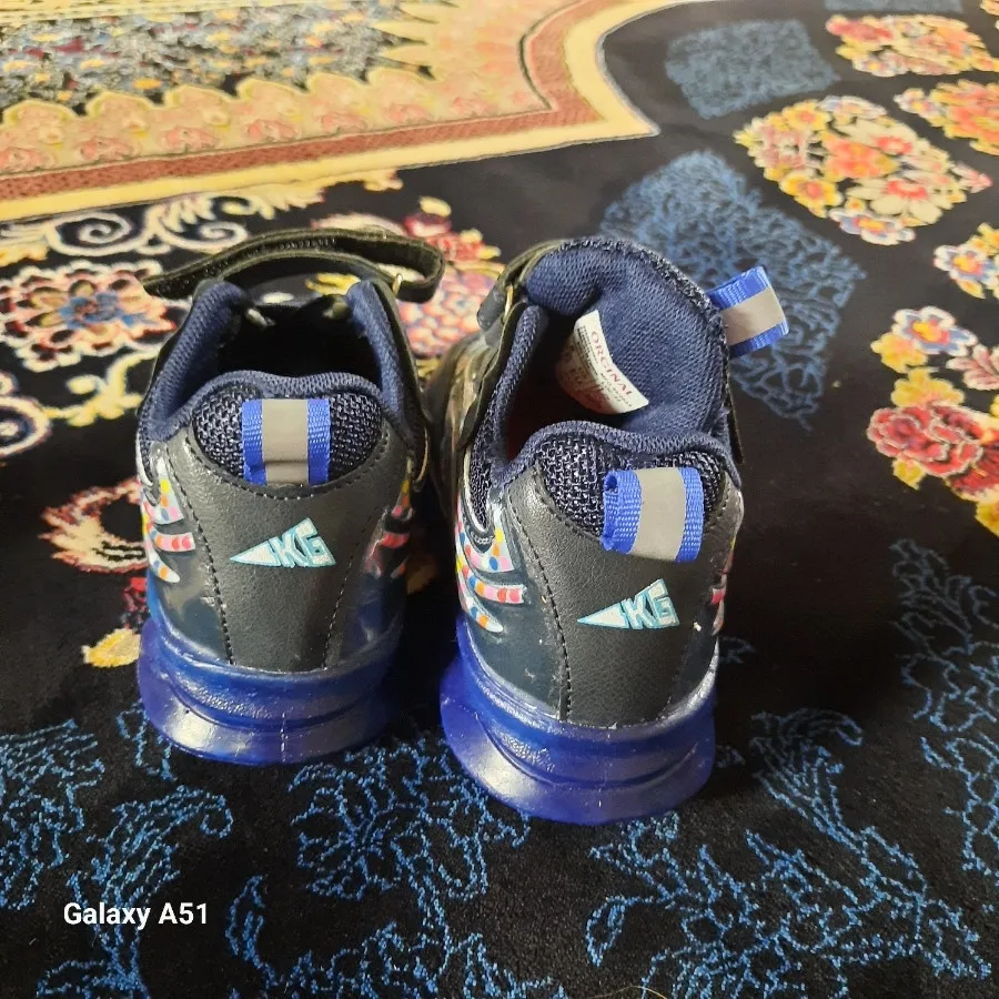 کتونی وارداتی