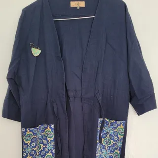 مانتو جلو باز