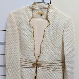 کت و شلوار و تاپ