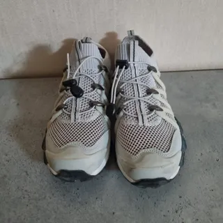 کتونی حرفه ای humtto