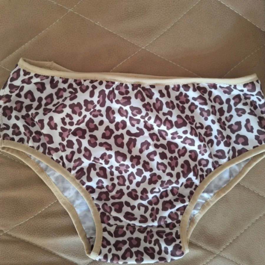 شورت زنانه جنس عالی