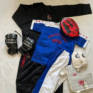 لباس و ست کامل وسایل رزمی