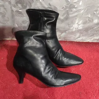 بوت زنانه اورجینال