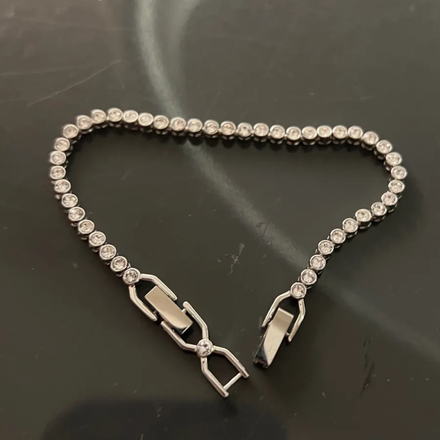 دستبند سوارفسکی