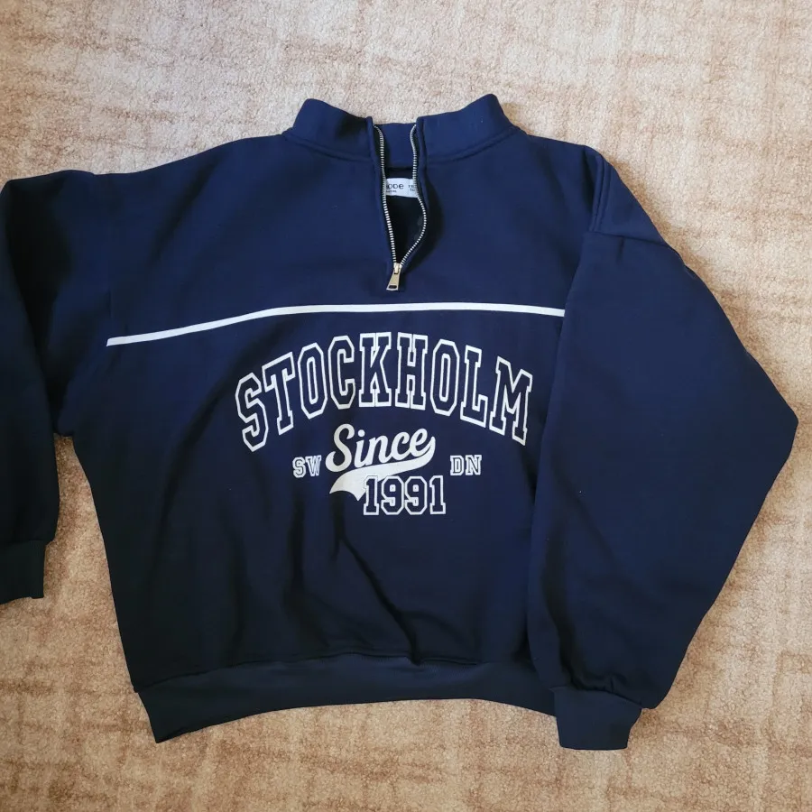 نیم زیپ سرمه ای mili mode