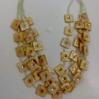 گردنبند منجوق و صدف