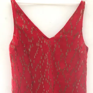 تاپ قرمز انگلیسی