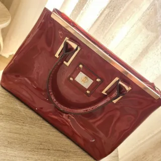 کیف ورنی زرشکی