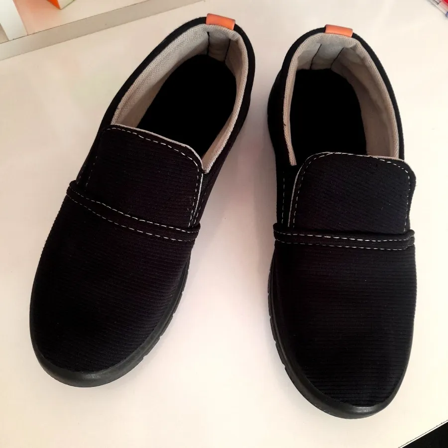 کفش اسپرت سایز 40