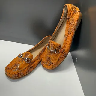 لوفرشیکGucci سایز 38