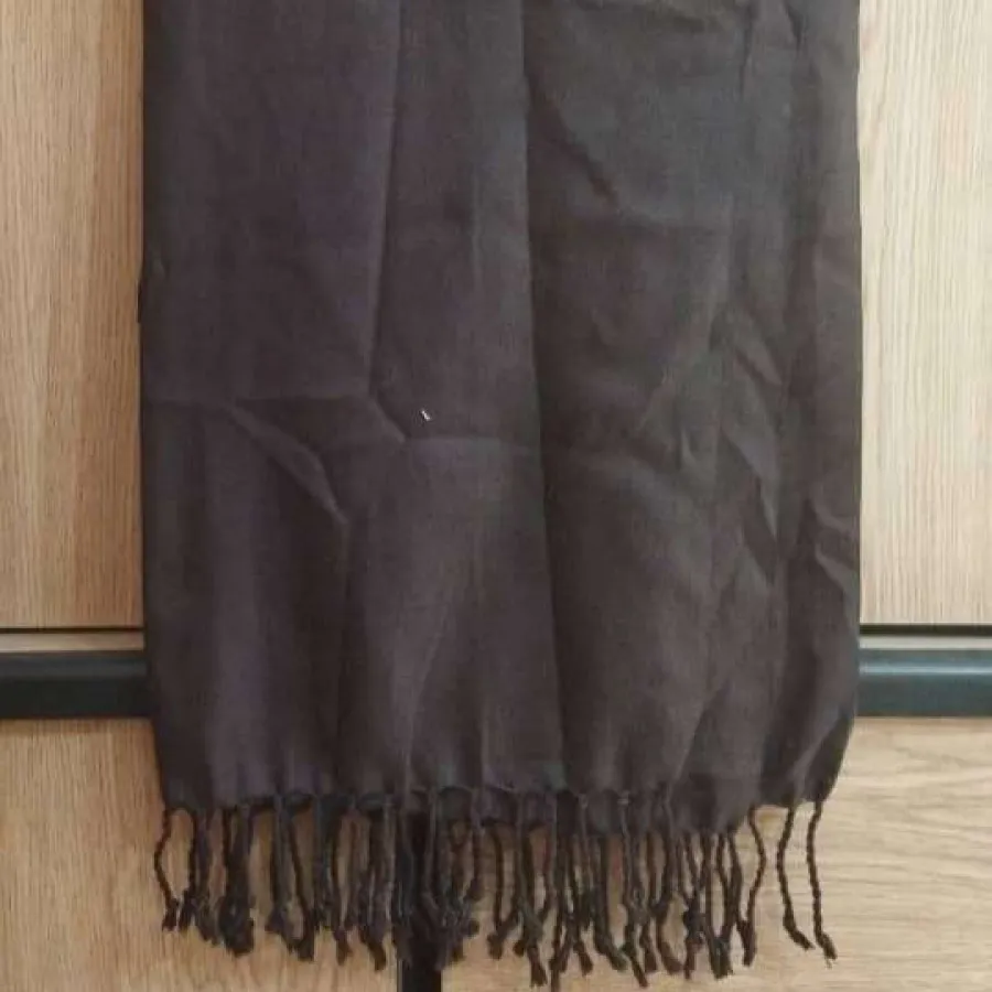 شال نخی قهوه ای 2504040