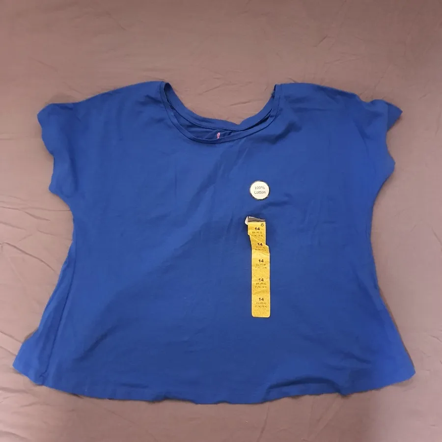 تیشرت پشت باز سایز 40