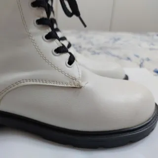 نیم بوت سفید زیپ دار