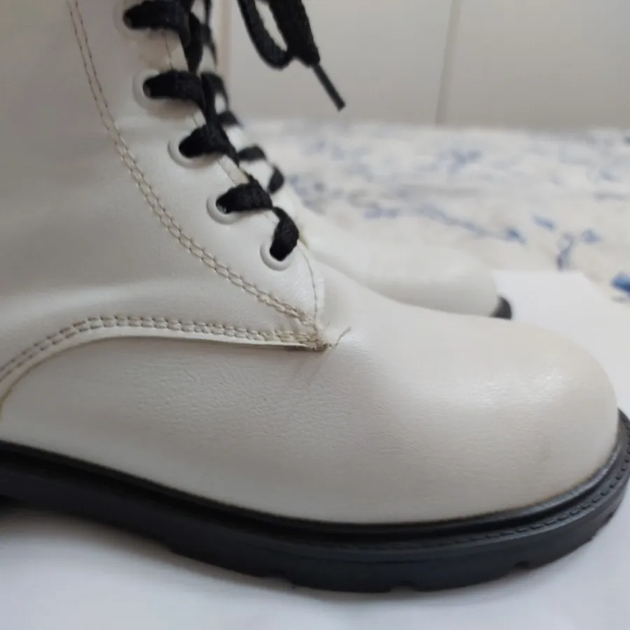 نیم بوت سفید زیپ دار