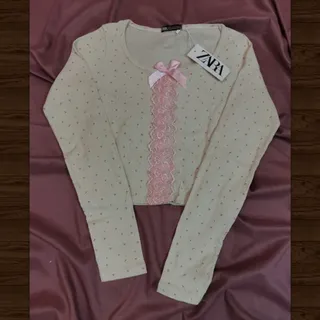 بلوزکراپ کرمی گیپور صورتی