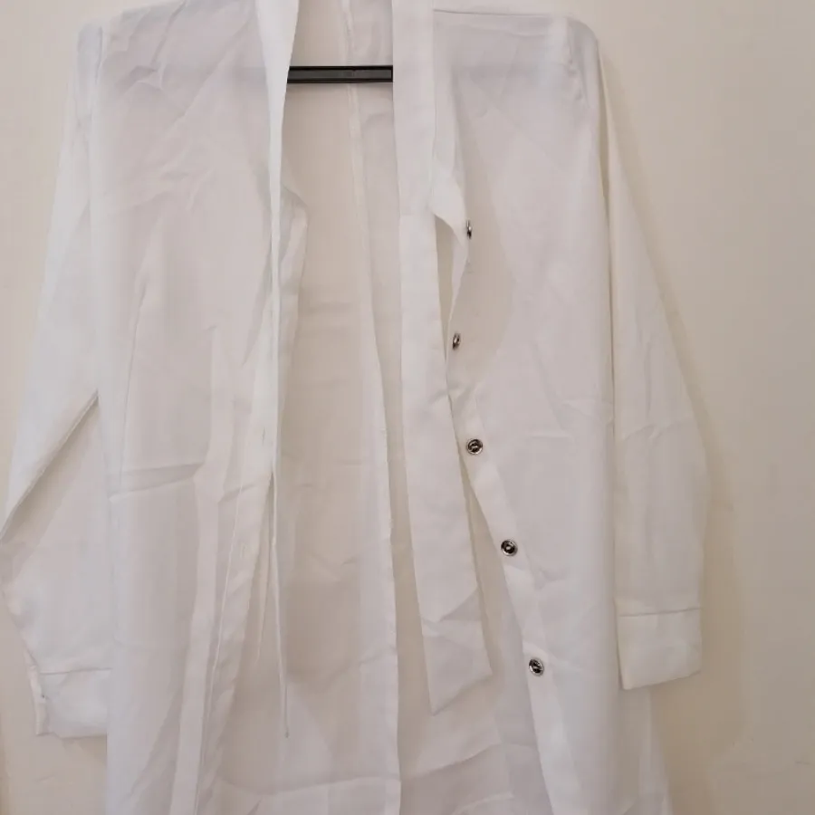 پیراهن سفید