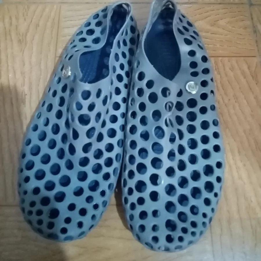 کفش ساحلی بچگانه