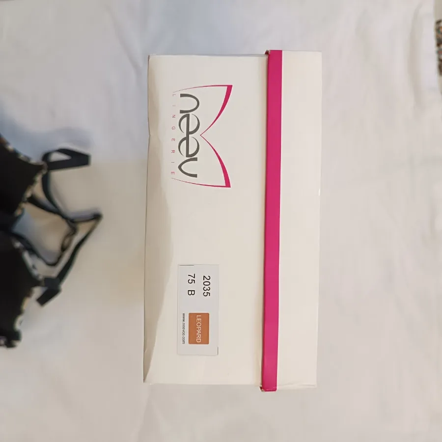 سوتین فنردار