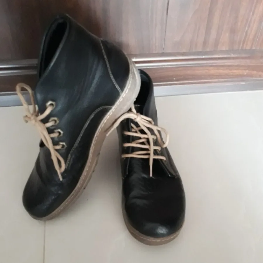 نیم بوت مشکی زنانه