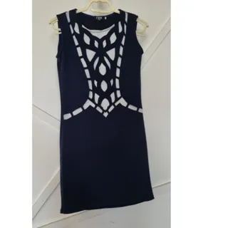 پیراهن کوتاه