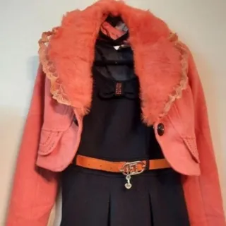 سارافون و کت پشمی خارجی