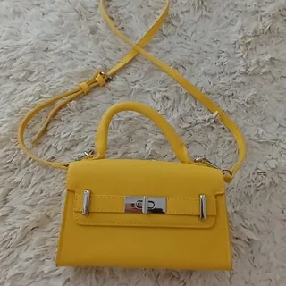 کیف برند stradivarius