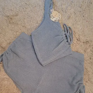 تاپ و شلوارک آبی