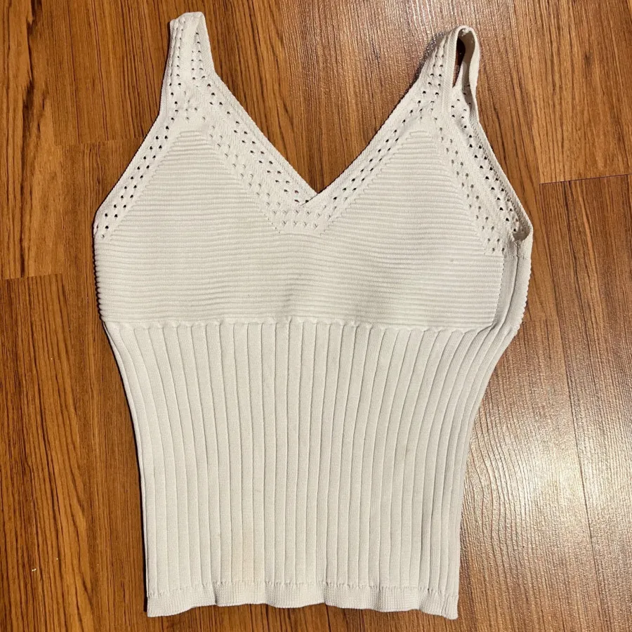 تاپ بافت سفید